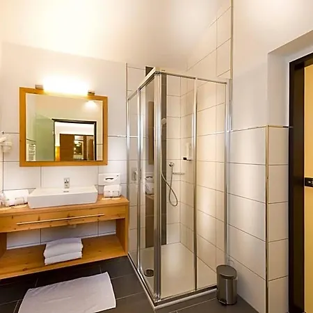 Dorfer Hotel