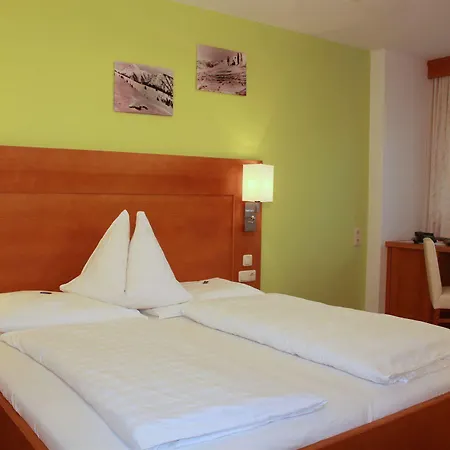 Dorfer 호텔 그로살